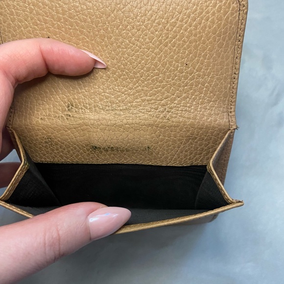 Gucci Interlocking GG Bifold Beige Leather Wallet - Picture 10 of 14
